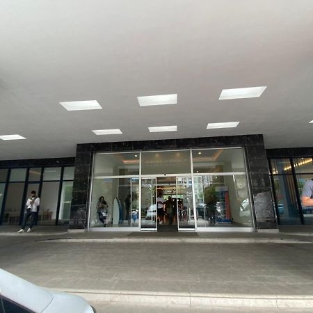 Orbicity Apartments By The Sea Batumi Exterior foto